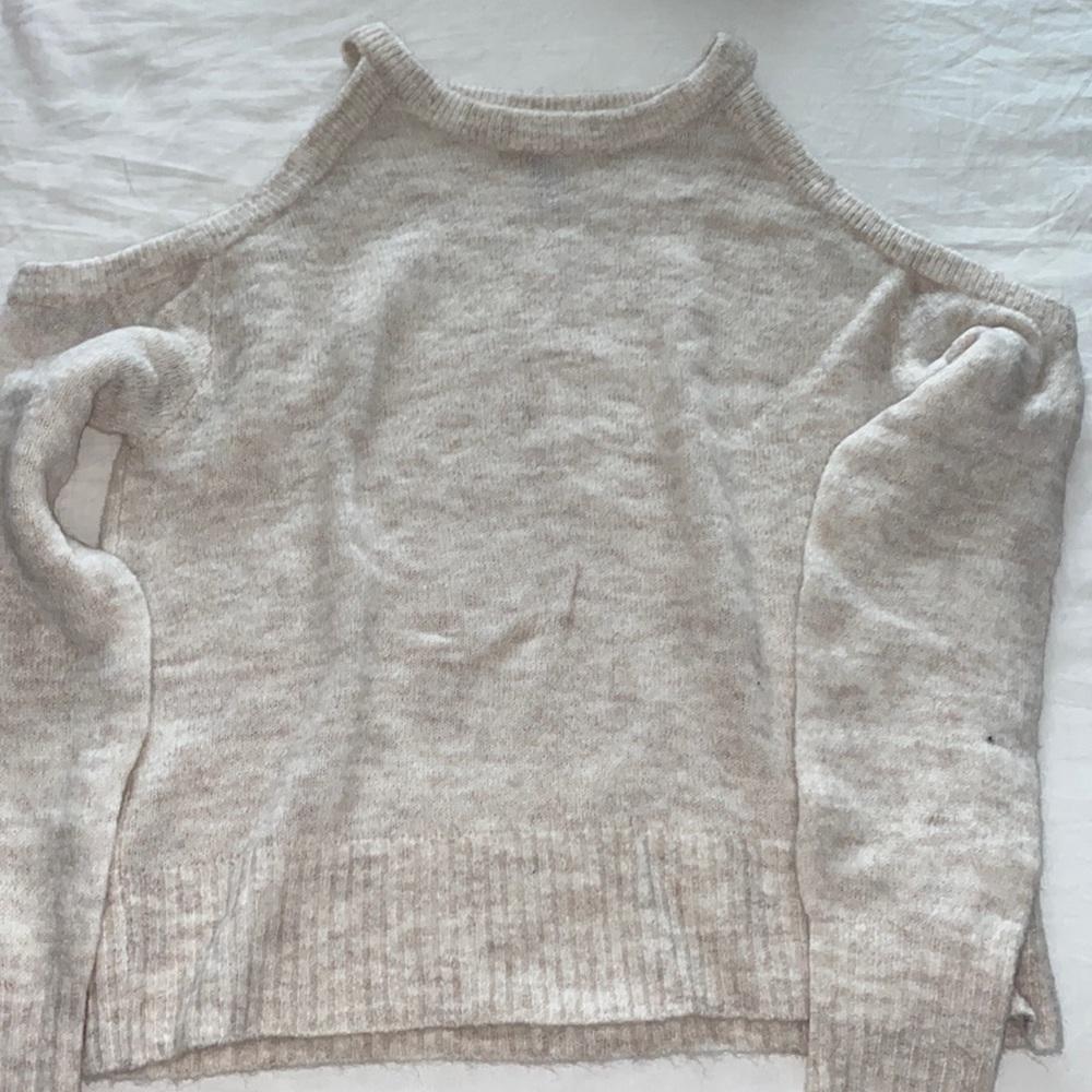Cold shoulder sweater from H&M